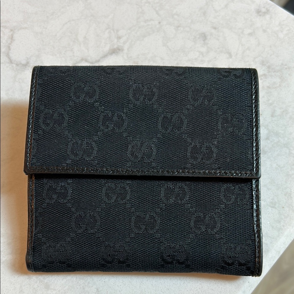 Gucci Black Wallet with Monogram and Gold Hardware - Picture 4 of 12